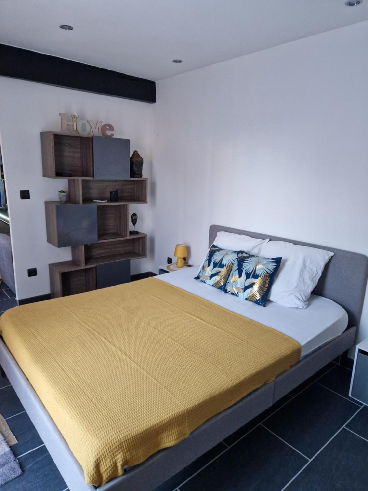 Grand Studio 2 Personnes Saint-Amand-Mont-Rond 外观 照片