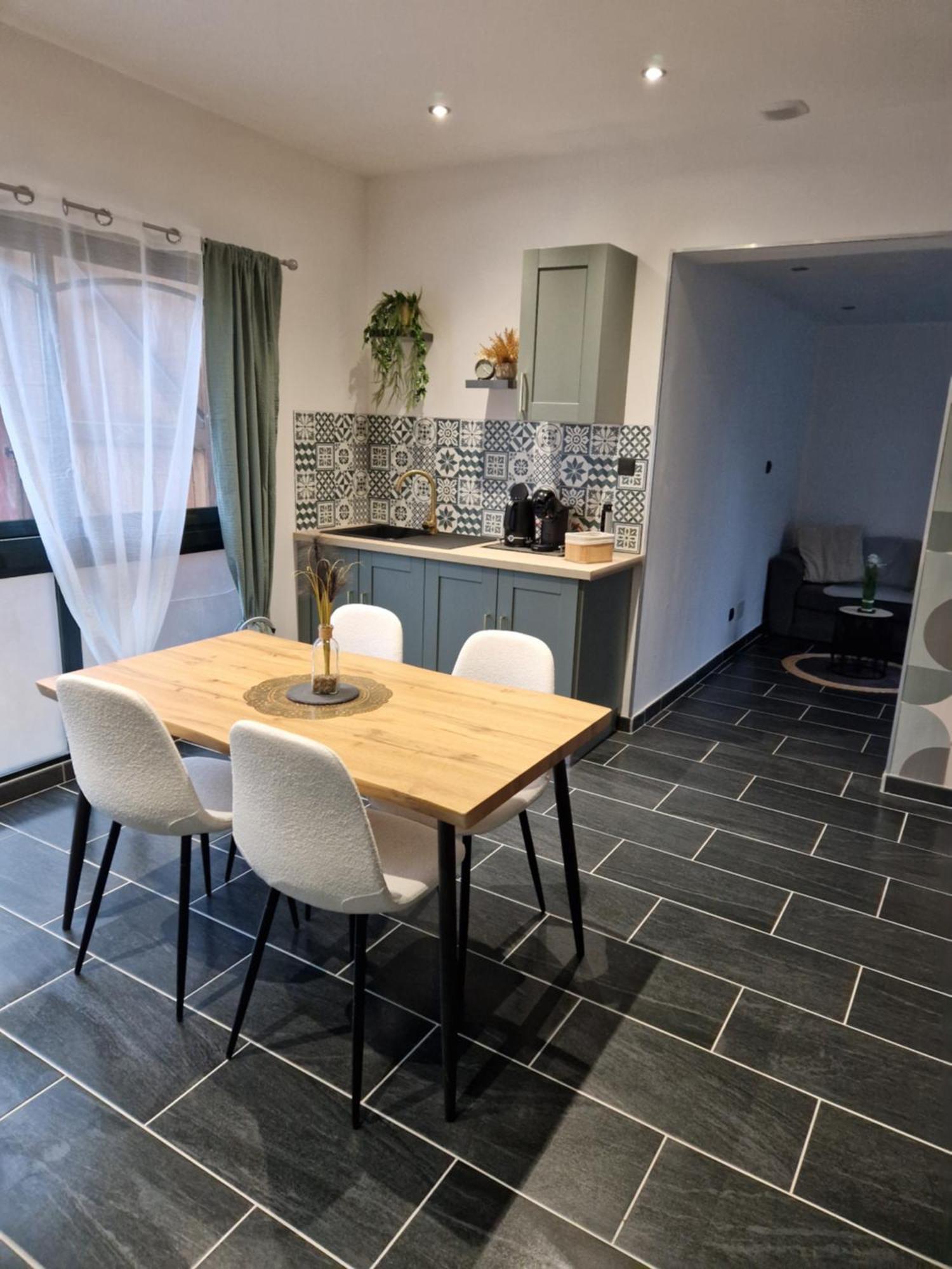 Grand Studio 2 Personnes Saint-Amand-Mont-Rond 外观 照片